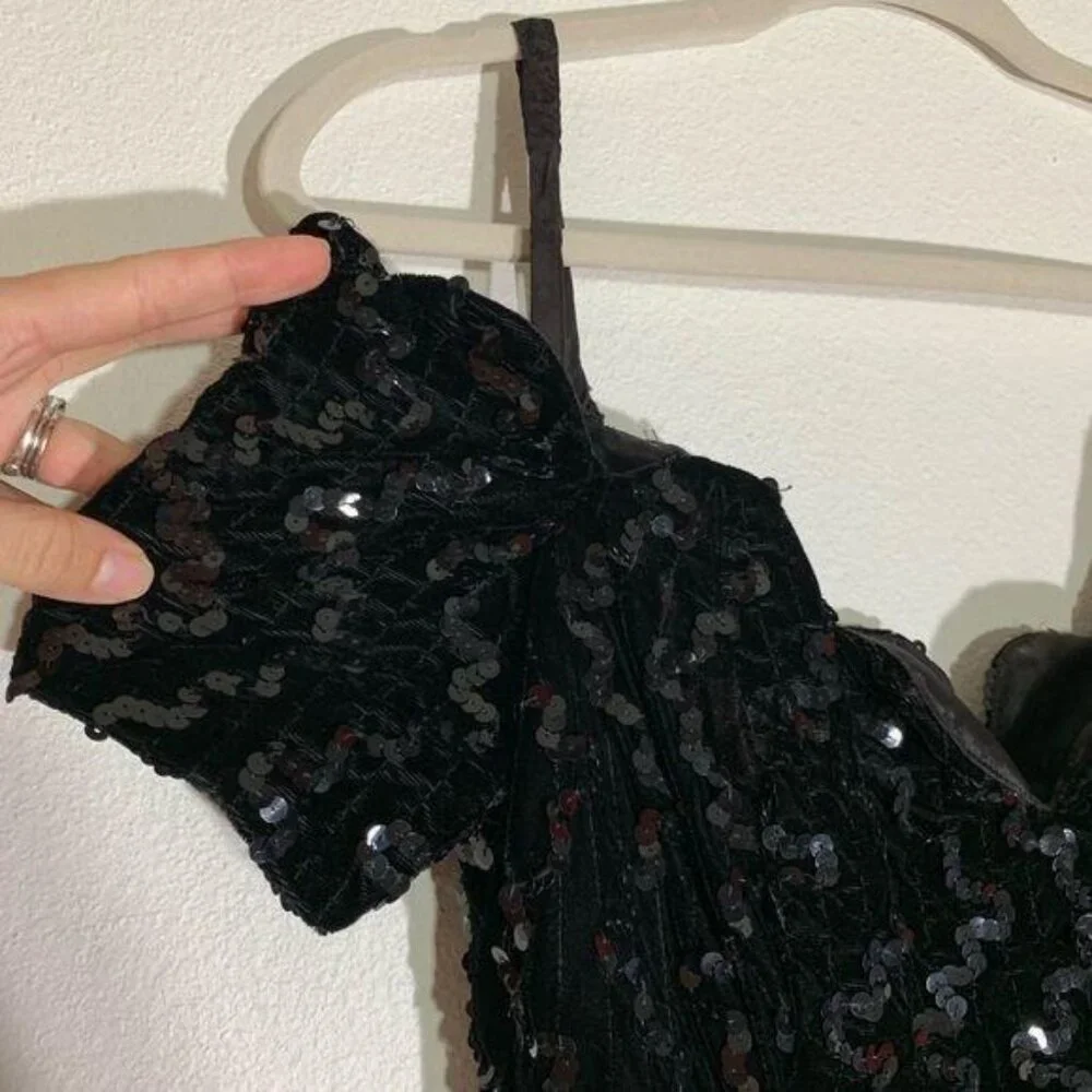 Vintage Zum Zum Black Dress Size Small Velvet Sequin Metallic Short Sleeves